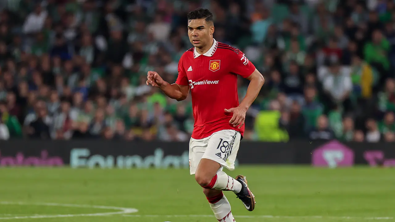 تحذير إنتر ميامي.. تعثر محتمل في صفقة كاسيميرو لدوري روشن